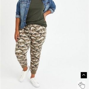 Torrid Plus Size 5X Cameo Cargo Jogger